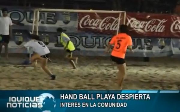 HAND BALL PLAYA DESPIERTA INTER&Eacute;S EN LA COMUNIDAD